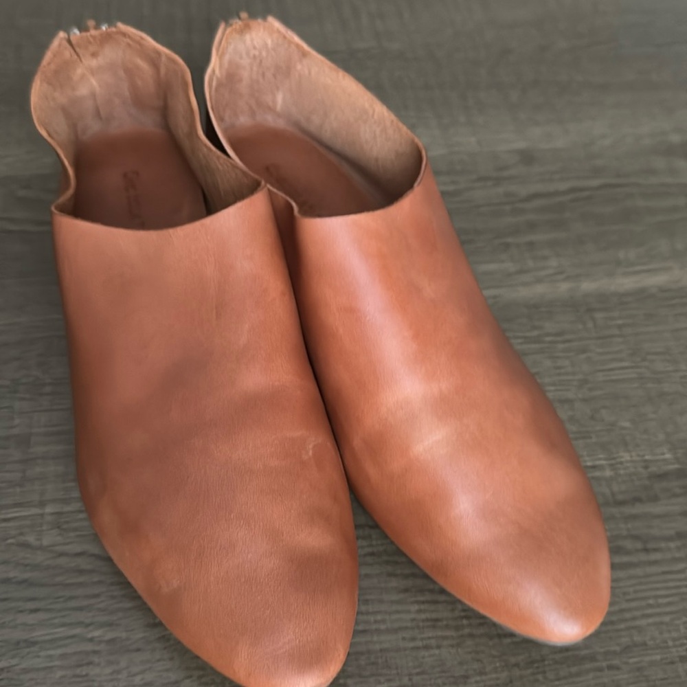 Emily shoe by Chocolat Blu size 8